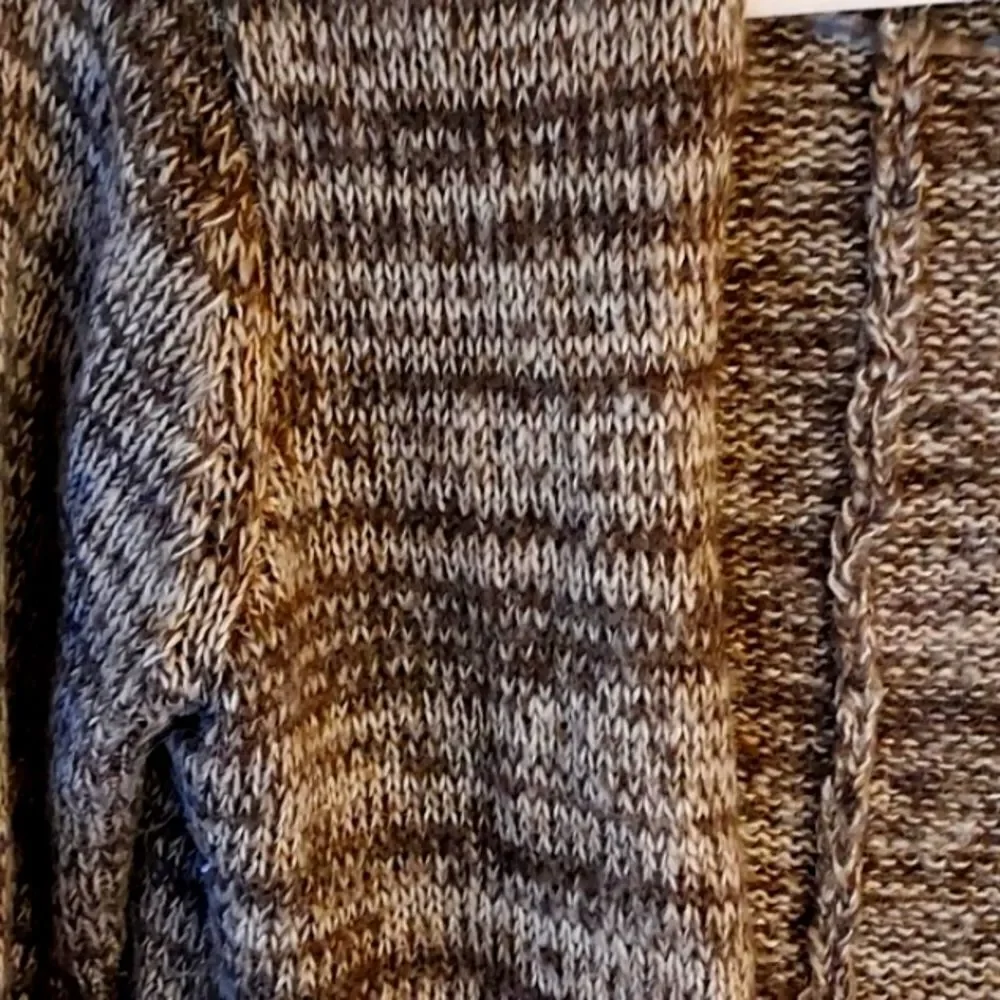 Fringe Sweater - Picture 3 of 9